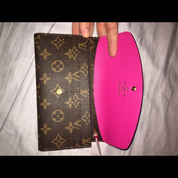 Wallet - Picture 2 of 3